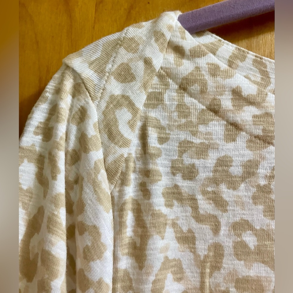 Rafaella Cream Blouse with V-Neck and Relaxed Fit - Picture 6 of 7